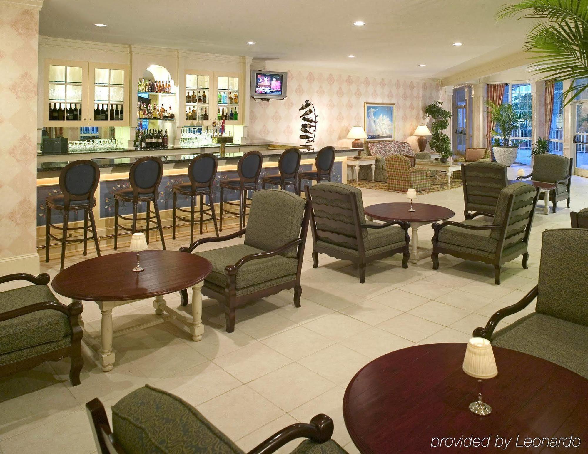 Doubletree By Hilton Raleigh Durham Airport At Research Triangle Park Ξενοδοχείο Εστιατόριο φωτογραφία